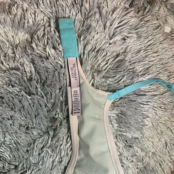 Victoria’s Secret Laced Padded Plunge Bra women’s size 36D - Picture 4 of 5